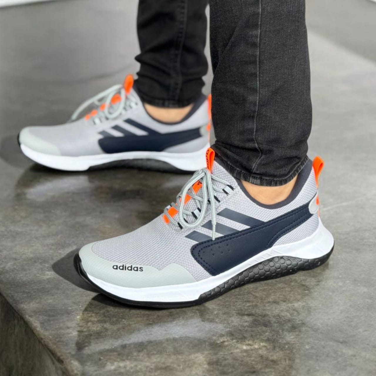 RUN